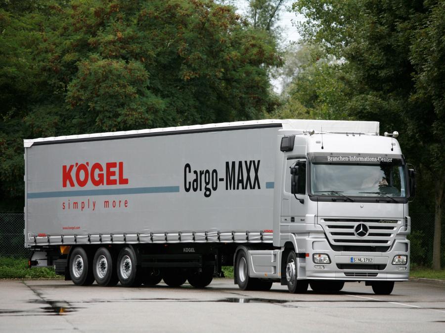  Mercedes-Benz Actros 1844 2002 года  (фото 4 из 15)